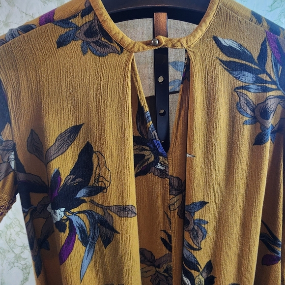 Free People Beautiful Rayon Top - Picture 3 of 10